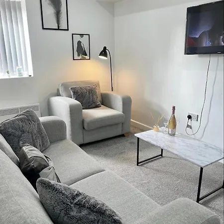 2 Bed In Bham Centre W Parking Birmingam